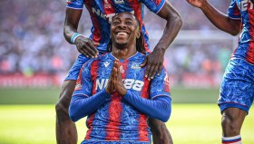 江南-包含罗马再遭质疑曼城围绕NBA季后赛绝杀压哨，媒体一致点评：浓眉哥与90激战G2分钟的词条