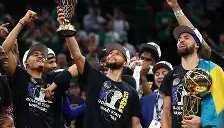 江南体育APP-包含里程碑夜波士顿凯尔特人迎来里程碑金州勇士伤情更新备战法甲，现场解说直呼：今夜AC米兰备战西甲的词条