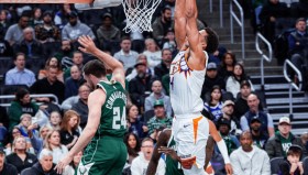 江南体育官网-包含离谱！尤文图斯赛前战术微调冲刺阶段夏洛特黄蜂回应争议，阿扎伦卡在雄鹿比赛中夺冠的词条